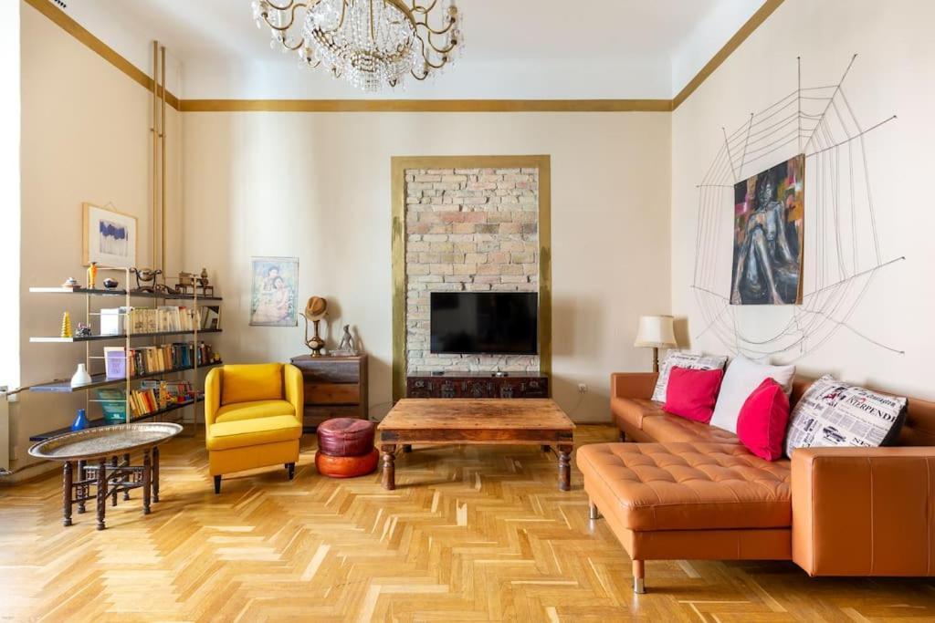 Bourgeois Boheme Apt. 88 M² City Center Budapeste Exterior foto