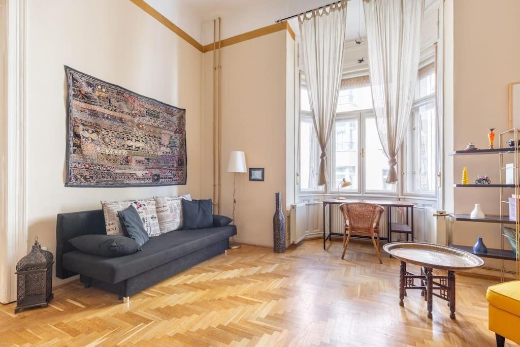 Bourgeois Boheme Apt. 88 M² City Center Budapeste Exterior foto